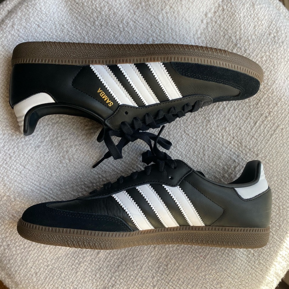Like New Adidas Samba sneakers